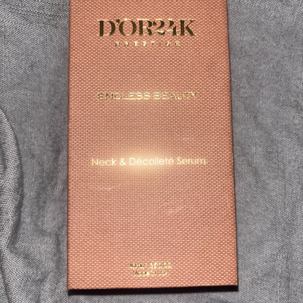 🔥 BUNDLE DEAL- D’or24k Neck & Décolleté Serum and Cream 🔥 - Picture 3 of 12